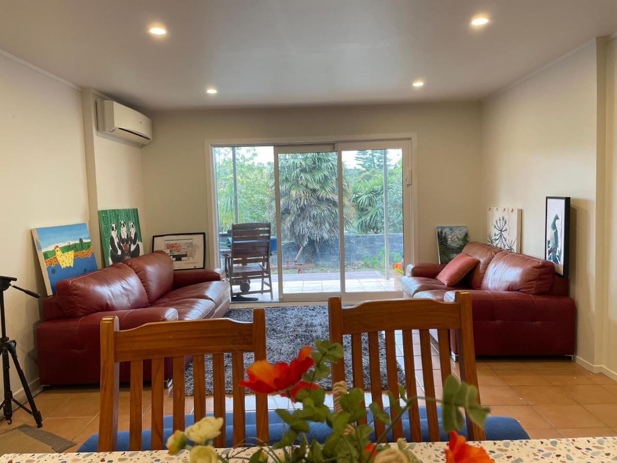 Pool Side Flat Mairangi Bay Apartment *