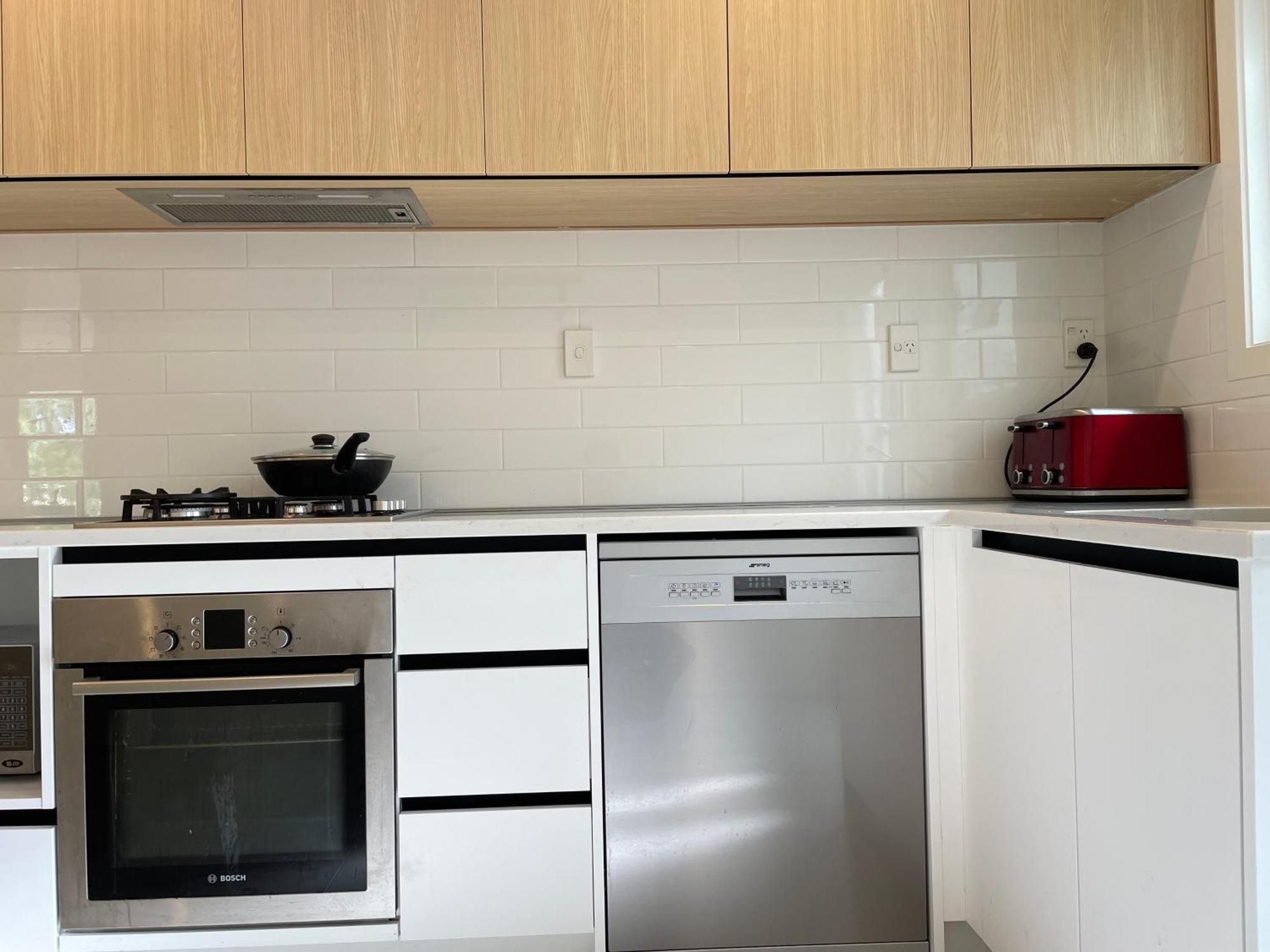 Pool Side Flat Mairangi Bay * Auckland