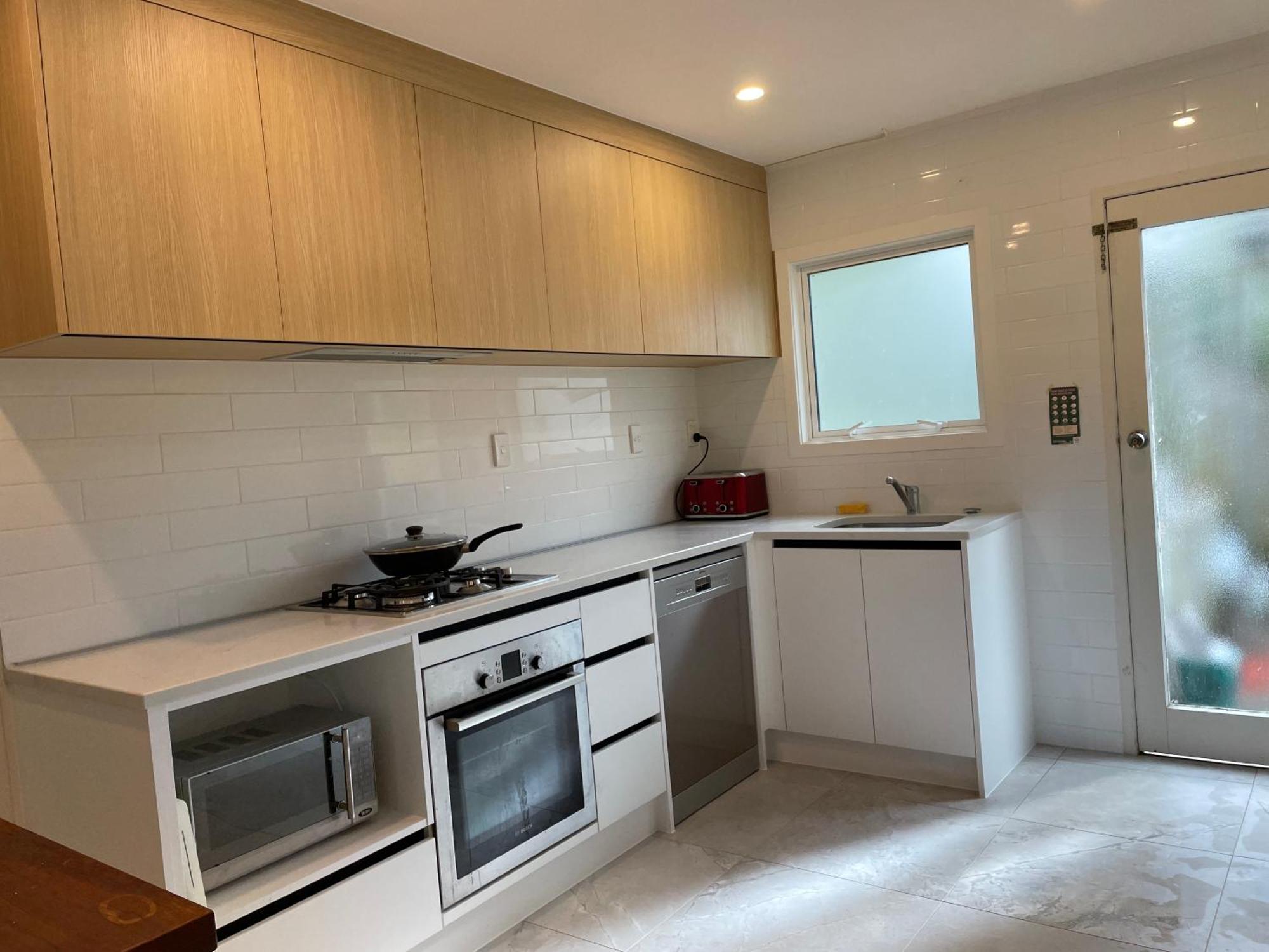 Apartment Pool Side Flat Mairangi Bay