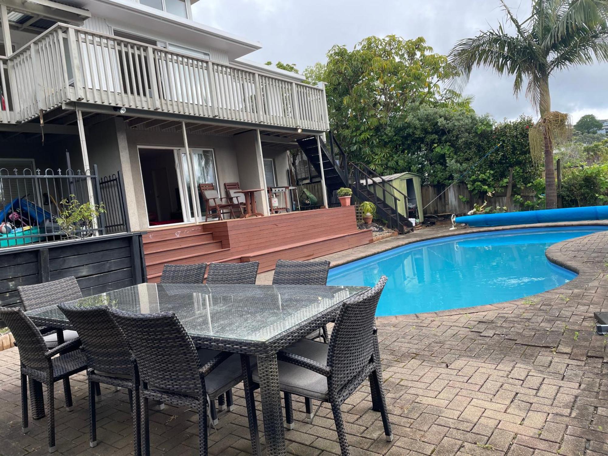 Pool Side Flat Mairangi Bay Apartment