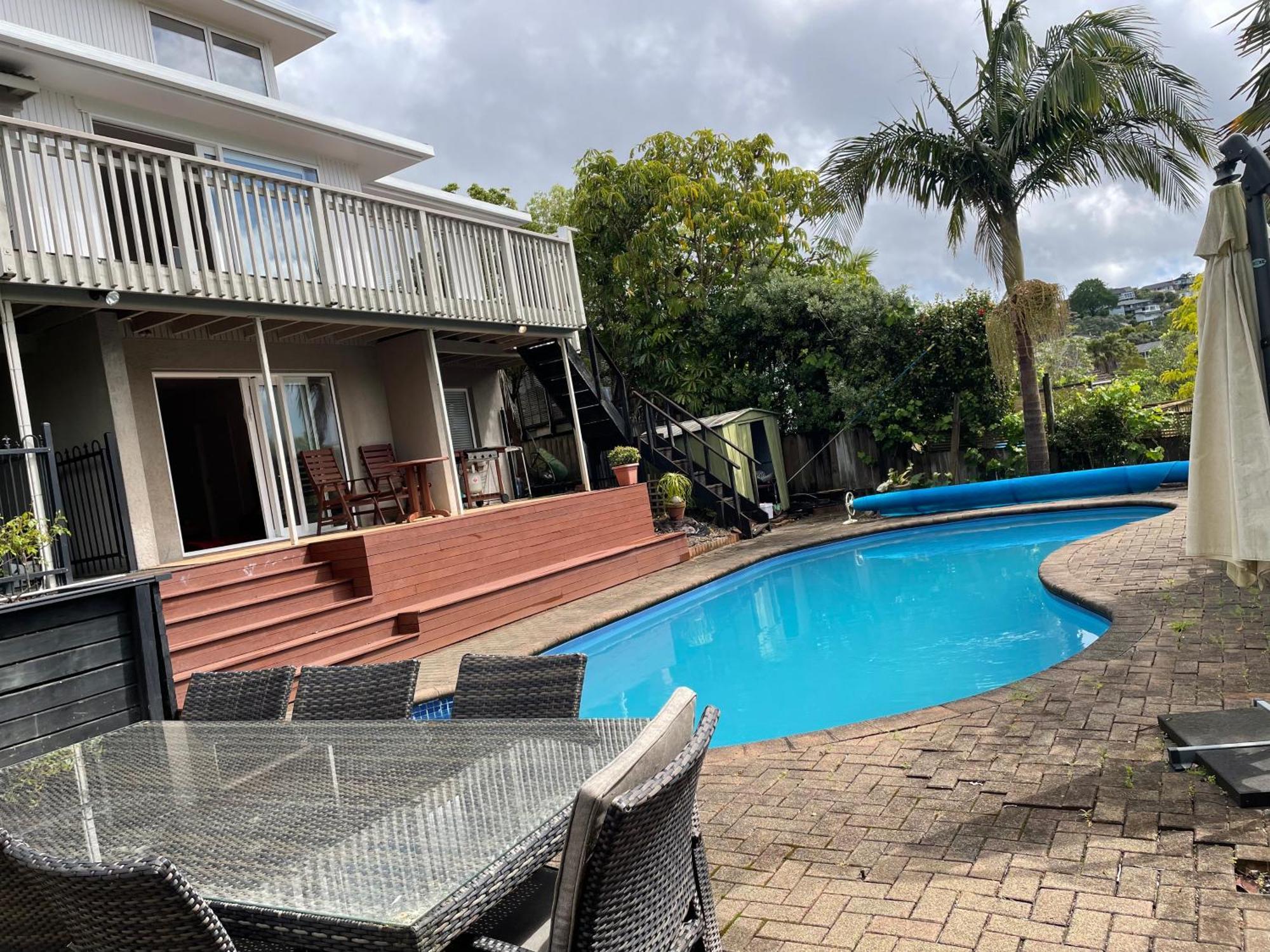 Pool Side Flat Mairangi Bay Apartment *